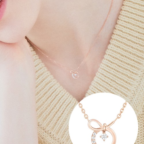 [아이유 PICK] 제이에스티나 J.RIBBON 목걸이: 빛나는 스타일의 완성!