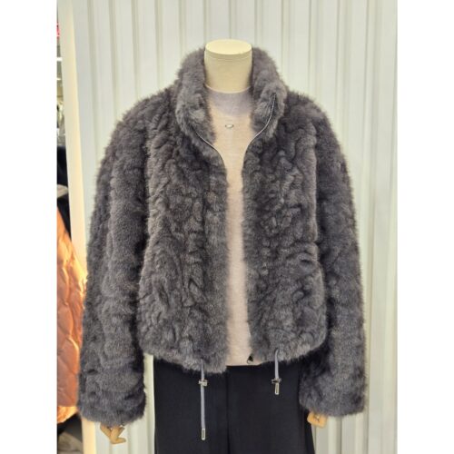 따뜻함과 스타일을 동시에! 인조퍼자켓, 올겨울 필수템 후기 1 따뜻함과 스타일을 동시에! 인조퍼자켓, 올겨울 필수템 후기