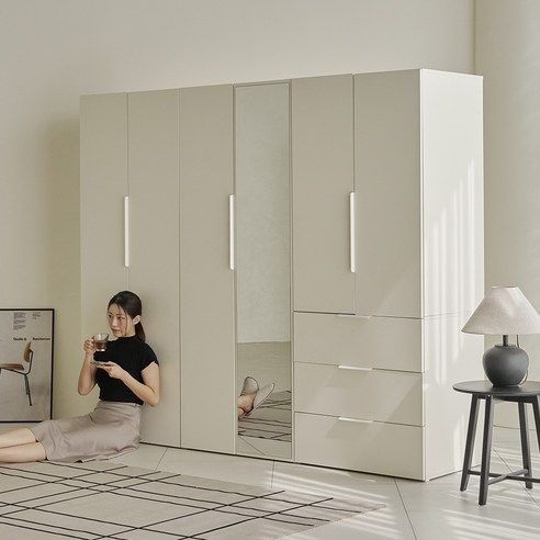 좁은 방도 넓게! 웰퍼니쳐 카린 높은 옷장 시리즈로 깔끔 수납 끝 4 좁은 방도 넓게! 웰퍼니쳐 카린 높은 옷장 시리즈로 깔끔 수납 끝