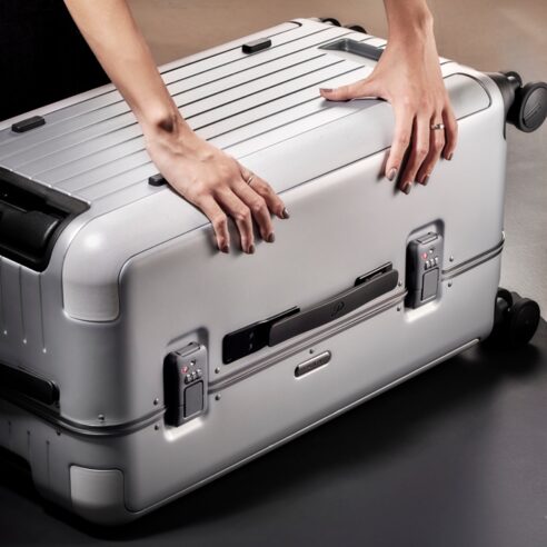 여행의 품격! 패리티 아르모 PC 프레임 캐리어, 튼튼함과 스타일을 동시에! 4 여행의 품격! 패리티 아르모 PC 프레임 캐리어, 튼튼함과 스타일을 동시에!