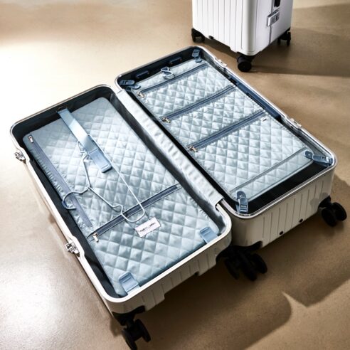 여행의 품격! 패리티 아르모 PC 프레임 캐리어, 튼튼함과 스타일을 동시에! 5 여행의 품격! 패리티 아르모 PC 프레임 캐리어, 튼튼함과 스타일을 동시에!