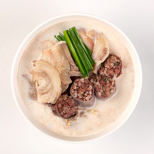 찬바람 불 때 생각나는 뜨끈한 순대국밥, 이제 집에서 편하게 즐겨봐!