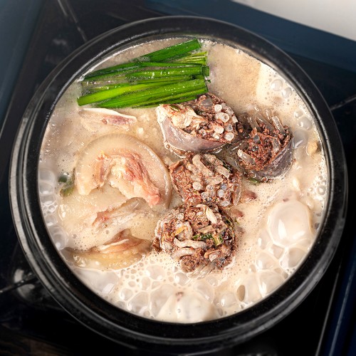 찬바람 불 때 생각나는 뜨끈한 순대국밥, 이제 집에서 편하게 즐겨봐!