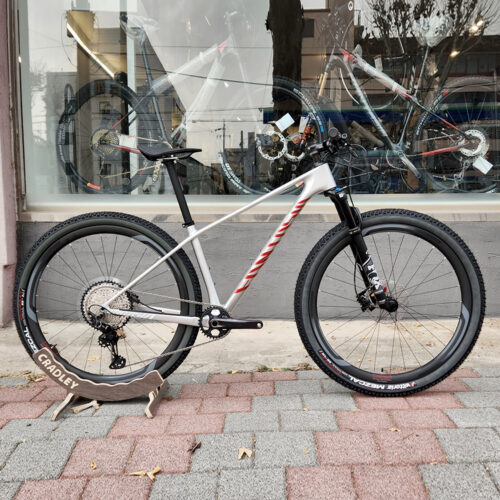 드디어 만났다! 인생 MTB, 판타시아 퀘이사 6 카본 12단 폴라나이트 99% 조립 후기 6 드디어 만났다! 인생 MTB, 판타시아 퀘이사 6 카본 12단 폴라나이트 99% 조립 후기